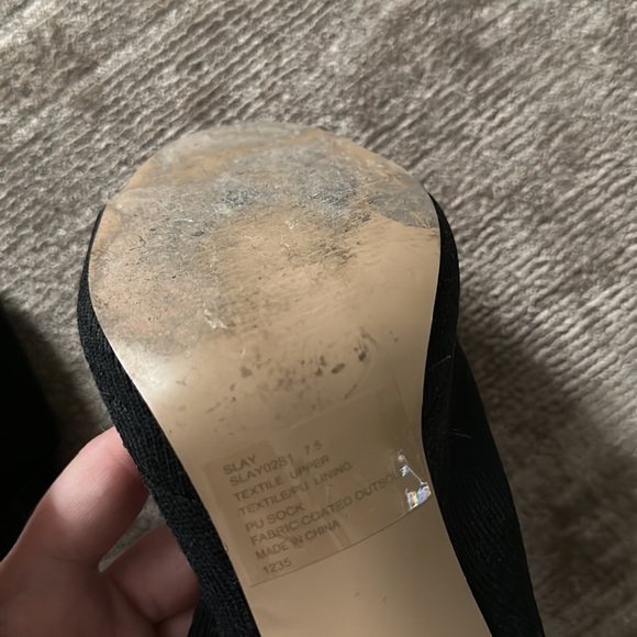 Black Heels - Picture 6 of 6